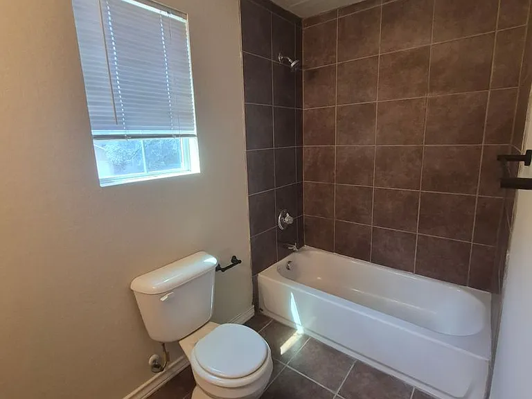 4814 Appleseed Ct — Photo 23