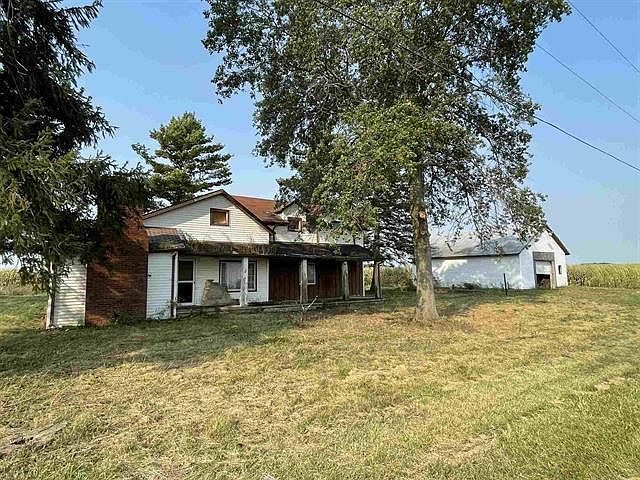 2nd image of 23705 Antwerp Rd