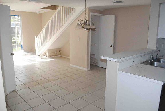 4th image of 1522 Barcelona Way