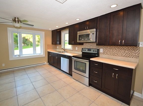 5th image of 6702 Woodlawn Dr