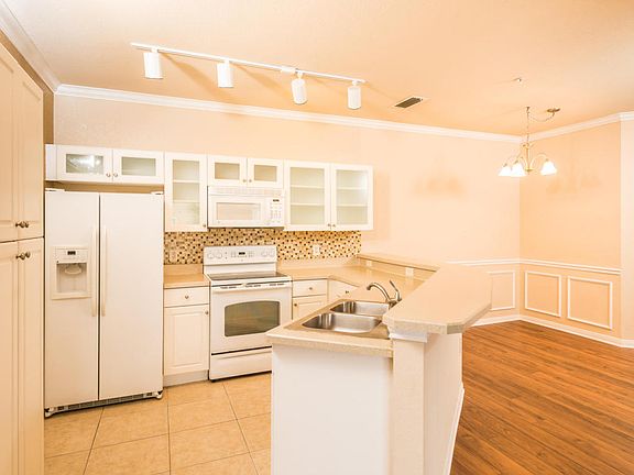 3rd image of 275 Old Village Center Cir Unit 6209