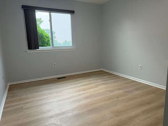 5th image of 20 Citadel Cir