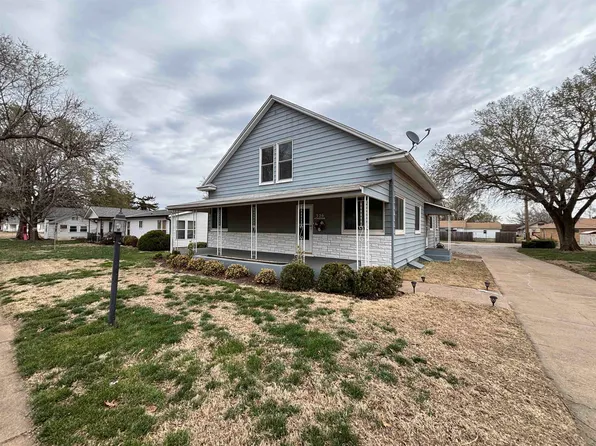 326 S Parkway St, Norwich, KS 67118