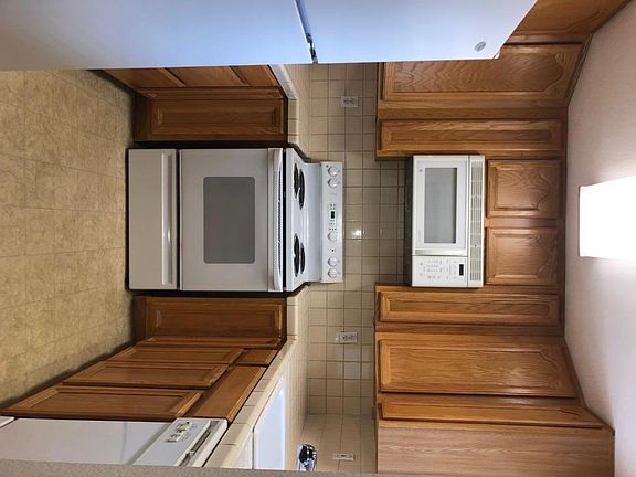 2nd image of 3349 Shadow Park Pl