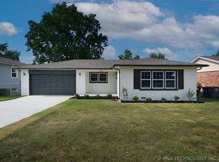 5961 E 25th Pl, Tulsa, OK 74114