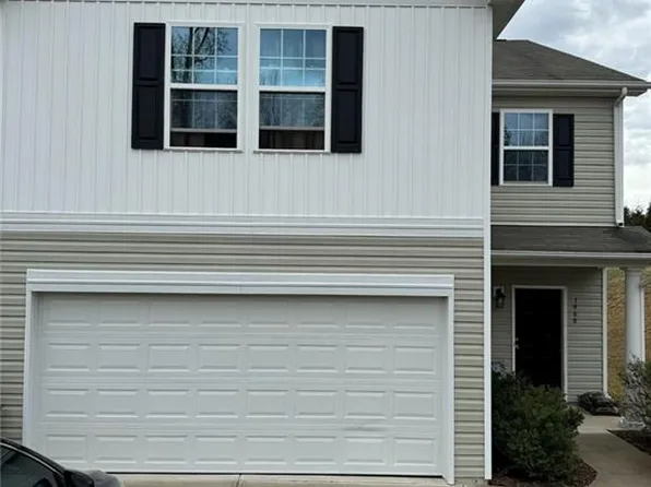 1968 Paragon Dr, Winston Salem, NC 27127