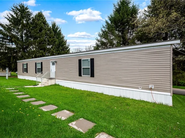 215 Baxter Ln, Butler, PA 16001