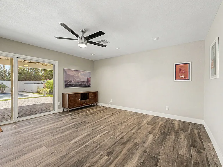 5017 E Acoma Dr — Photo 13