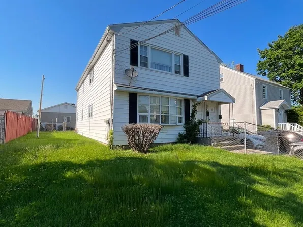 200 Robin St Unit 2, Bridgeport, CT 06606