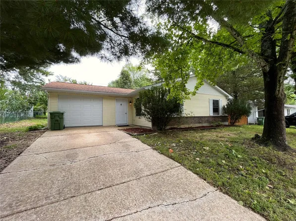 302 Fox Creek Rd, Rolla, MO 65401