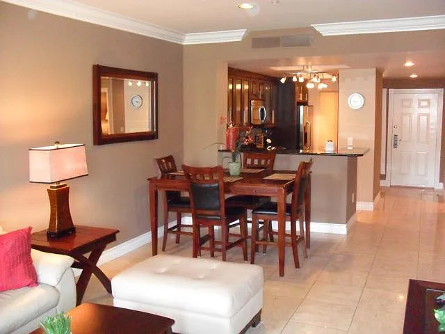 Meridian - Fully Furnished Luxury Condo w/Tennis Court & Main Pool Views. — Photo 4