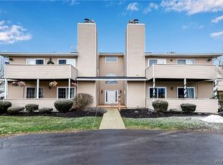 306 Sundown Trl APT 1H, Williamsville, NY 14221