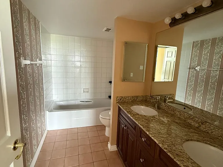 4727 Sheppard Ave E #804 — Photo 15