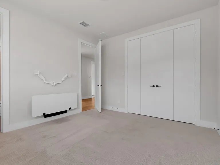 1028 Bastion Ct — Photo 15