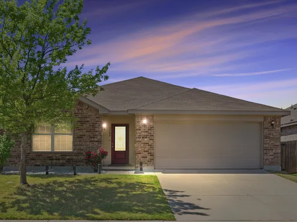 7705 Captain Ln, Fort Worth, TX 76179