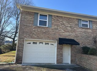 580 Highland Ave NW #B, Cleveland, TN 37311
