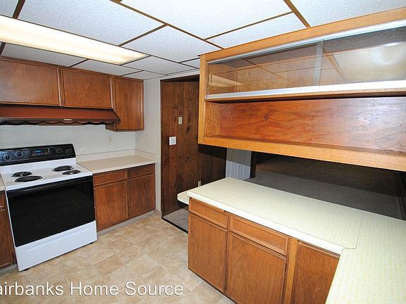 3rd image of 830 5th Ave APT D