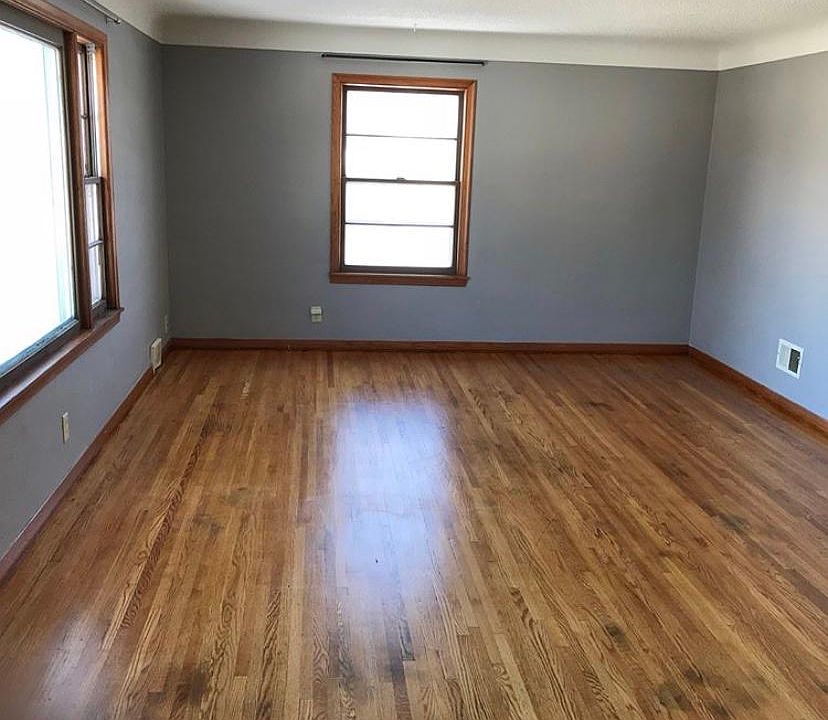 2nd image of 702 7th Ave S #2