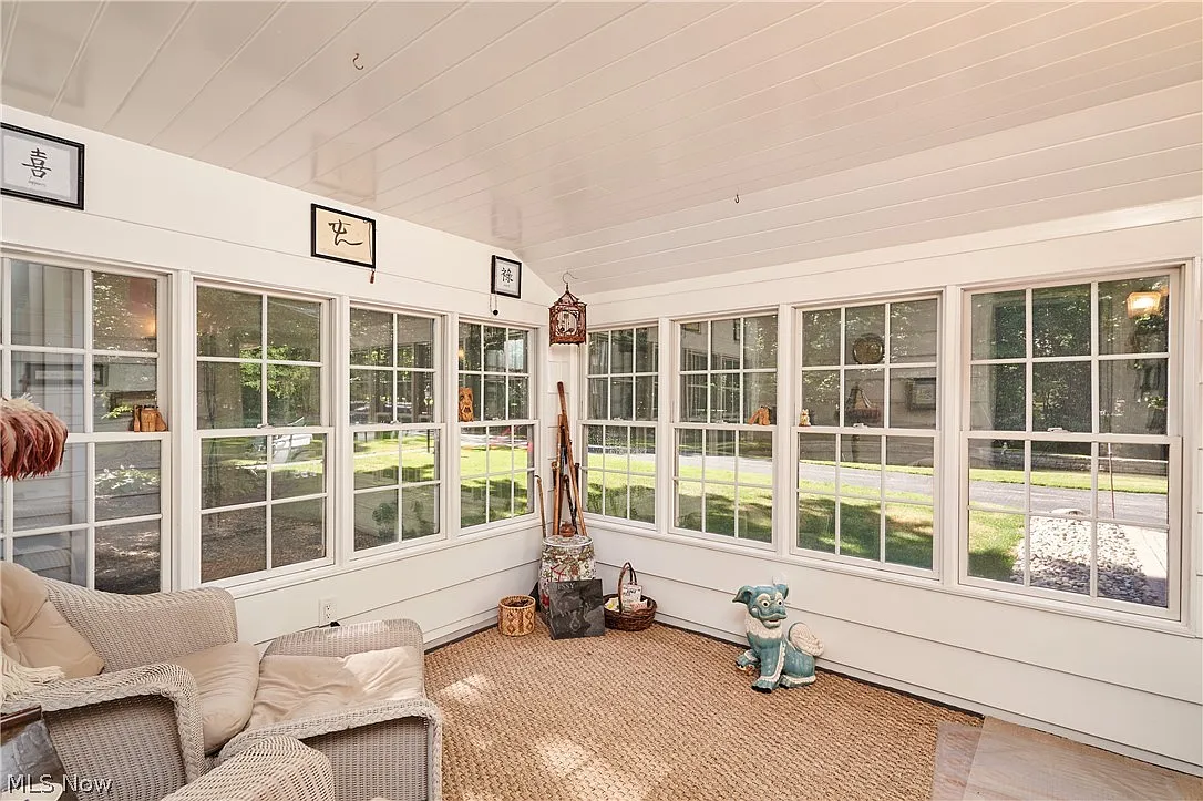 4 bed, 4.5 bath, 3211 sqft, $4,995 — Photo 3