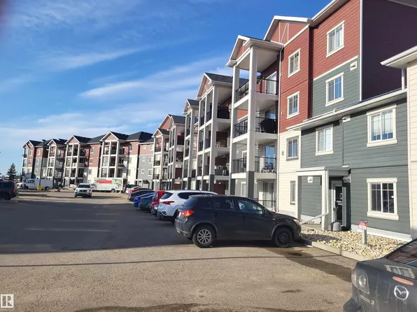 920 156th St NW #103, Edmonton, AB T6R 0N6