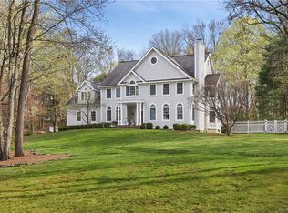 65 Brundige Dr, Goldens Bridge, NY 10526