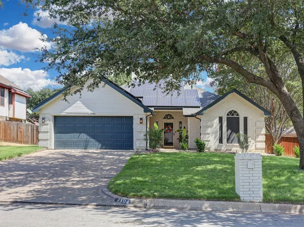 7104 Cook Cir, North Richland Hills, TX 76182
