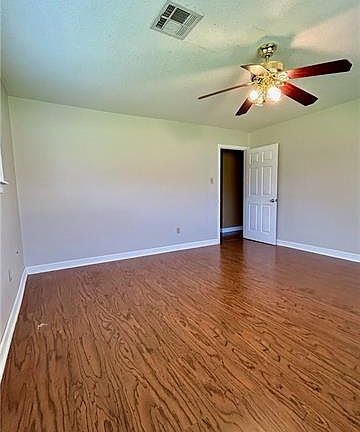 3rd image of 3800 Lake Villa Dr