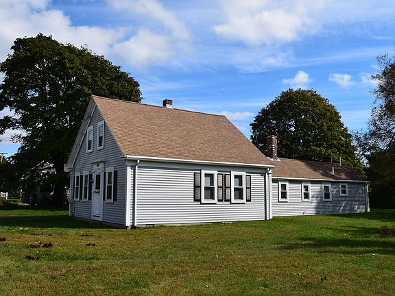 5th image of 657 E Falmouth Hwy