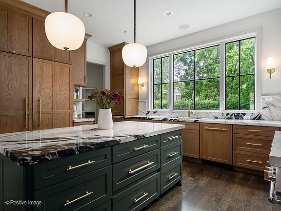 4th image of 2062 Big Oak Ln