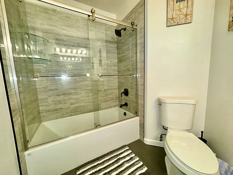 4428 Rodman Dr — Photo 13
