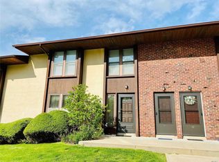 9 Juniper Ct, Selden, NY 11784