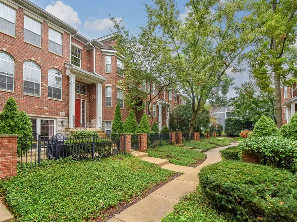 744 Prescott Ct, Naperville, IL 60563