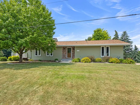 350 Highland St, Wrightstown, WI 54180