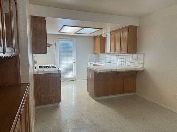 5th image of 2615-2621 S Maselli Ave #2619