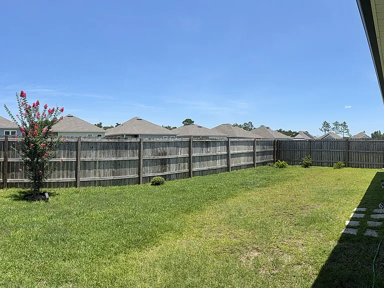 218 Lyla Ln — Photo 21