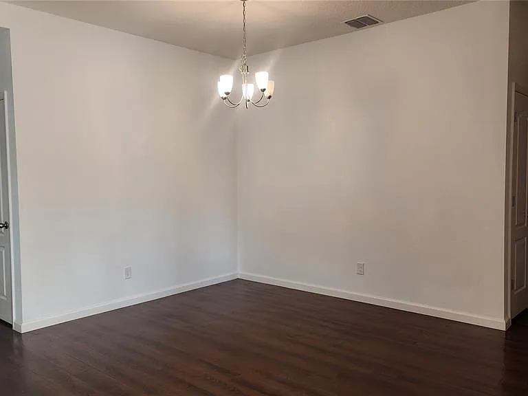 3230 Stratton Cir — Photo 6
