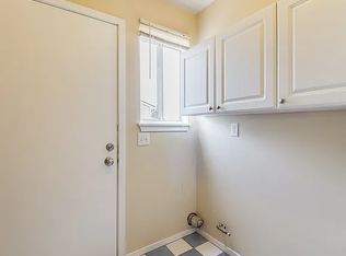 311 Hillcrest Dr, San Antonio, TX 78228