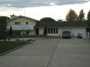 192 Walnut Ln, Grandview, WA 98930
