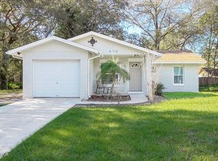670 E Blue Lake Ter, Deland, FL 32724