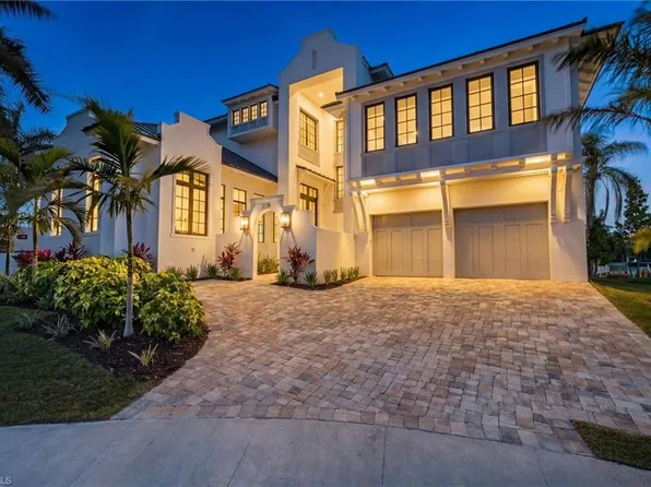 720 Hull CT, MARCO ISLAND, FL 34145