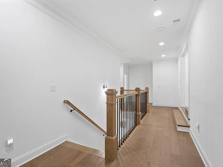 2045 Kent Ct — Photo 69