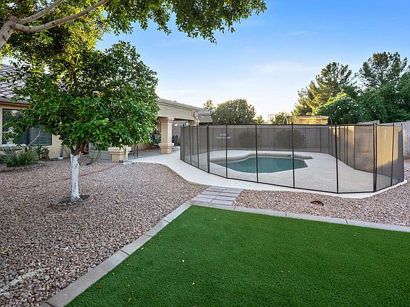 3rd image of 1182 W Honeysuckle Ln