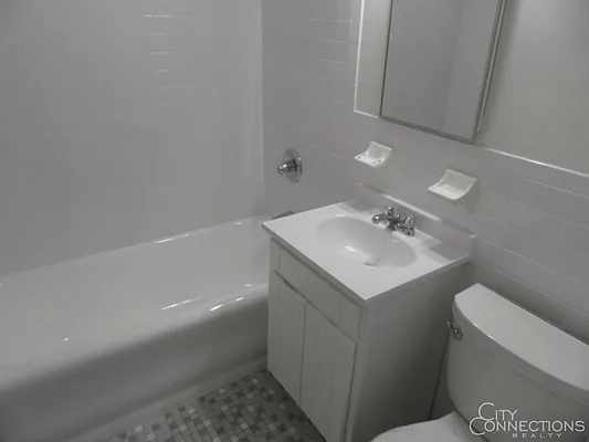 Rented by City Connections Realty | media 18