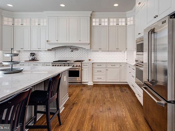 2nd image of 15801 Morgans Hamlet Ct