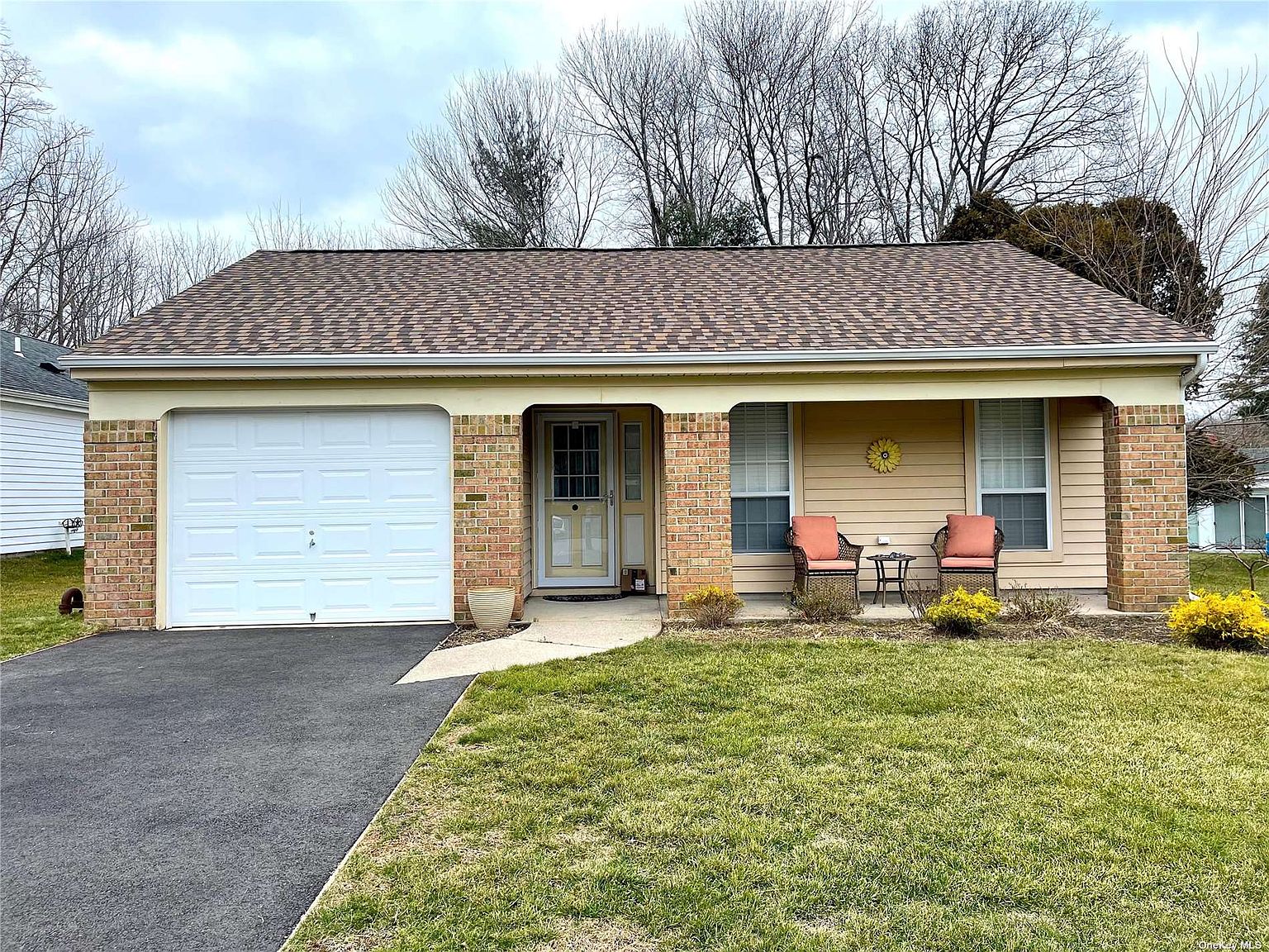 30 Lamont Road UNIT 30, Ridge, NY 11961 Zillow