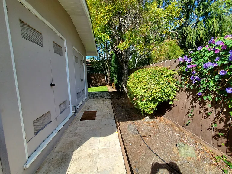 6 Stadium Way — Photo 17