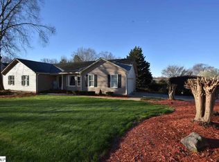 3 Deerborne Dr, Taylors, SC 29687