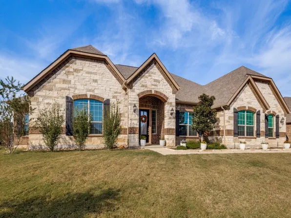 102 White Oak Dr, Aubrey, TX 76227