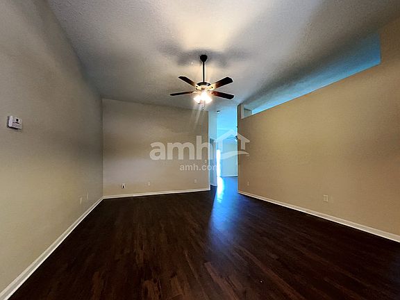 4th image of 12083 Hayden Lakes Cir