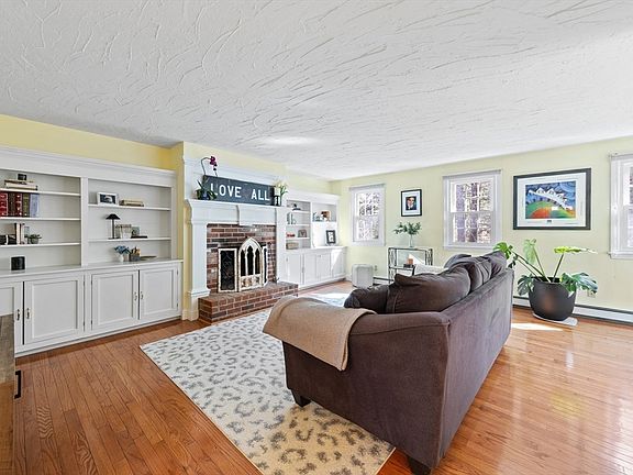 2nd image of 39 Megansett Dr #31H